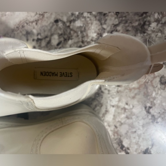 Steve Madden Sahara Boot - Picture 2 of 8